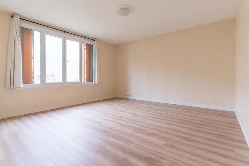 Studio - 40 m² - 1 pièce