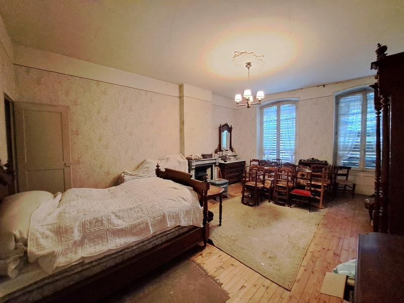 Maison - 506 m² - 15 pièces