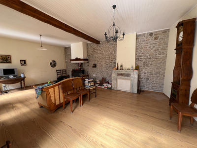 Maison - 120 m² - 5 pièces