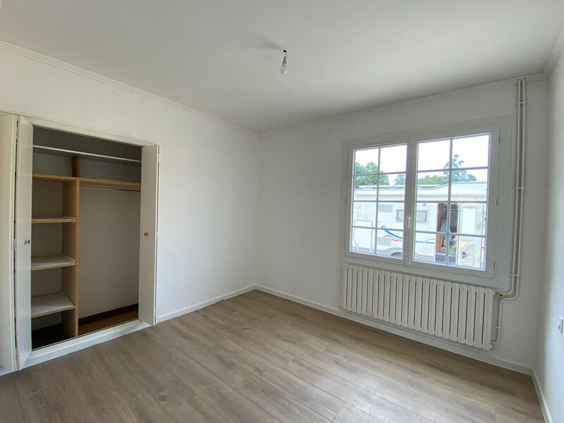 Maison - 95 m² - 5 pièces