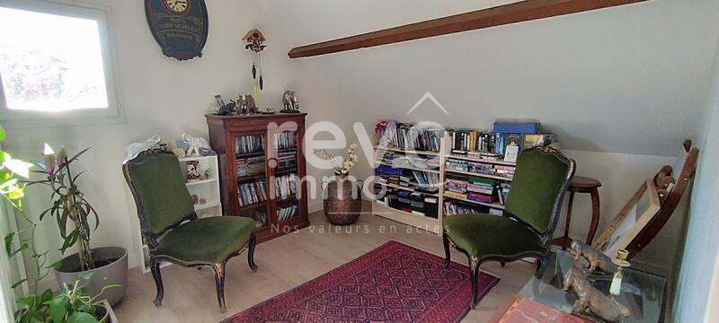 Maison - 179 m² - 7 pièces