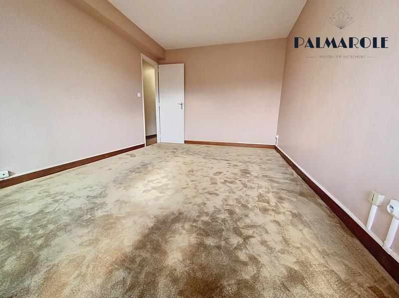 Appartement - 100 m² - 4 pièces