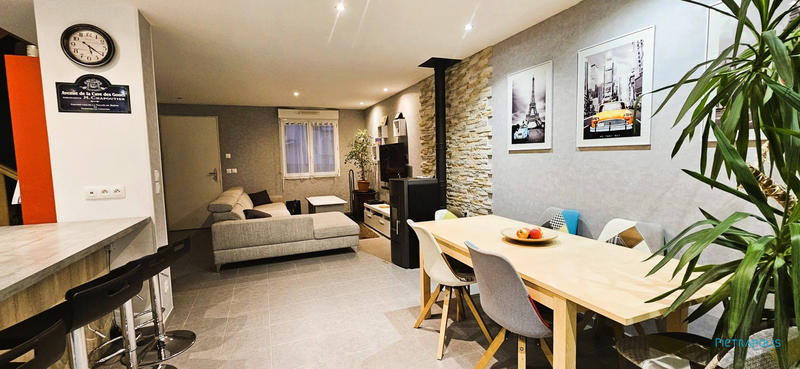 Maison - 90 m² - 4 pièces