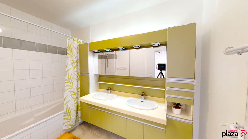 Appartement - 80 m² - 3 pièces