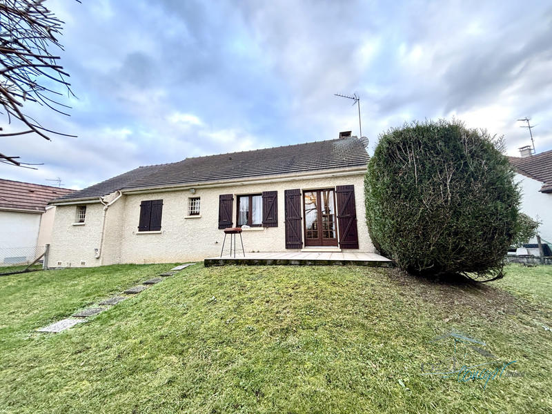 Maison - 86 m² - 4 pièces