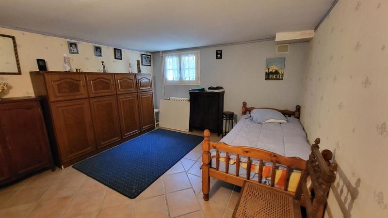 Maison - 210 m² - 6 pièces