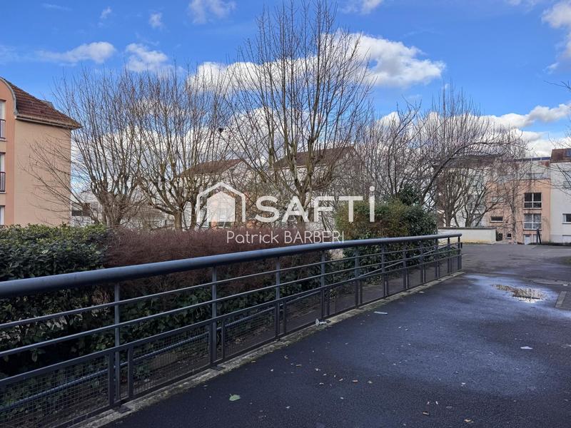 Local commercial - 24 m² - 1 pièce