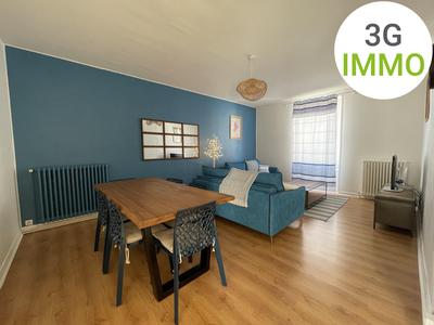 Appartement - 90 m² - 3 pièces