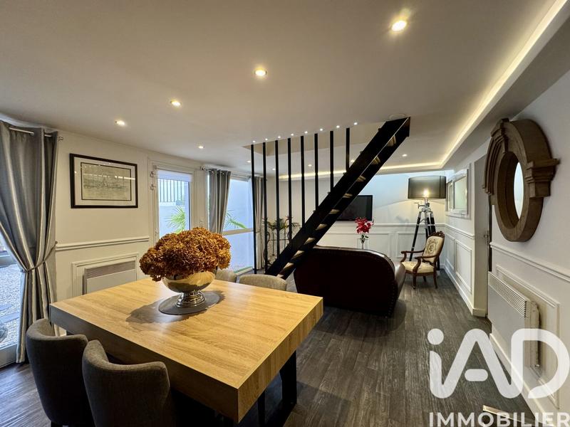 Maison de ville - 84 m² - 6 pièces