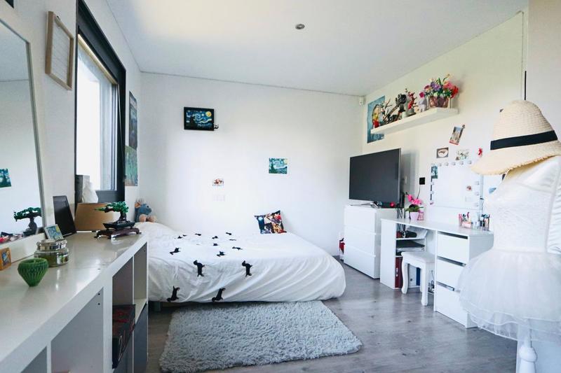 Maison - 210 m² - 7 pièces