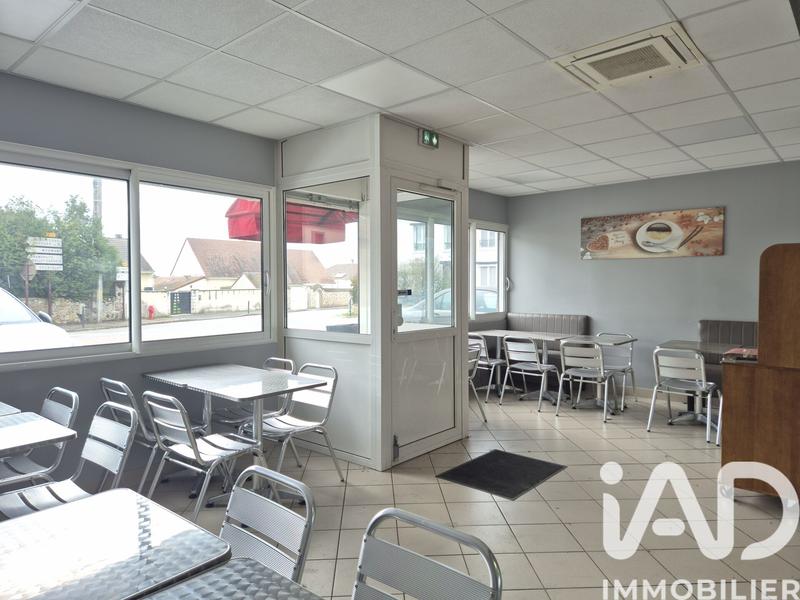 Maison - 280 m² - 9 pièces