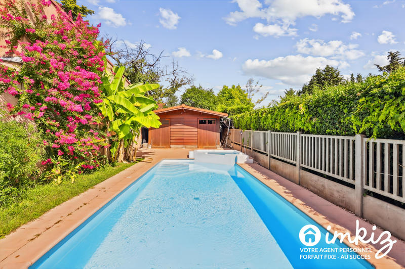 Maison - 285 m² - 10 pièces