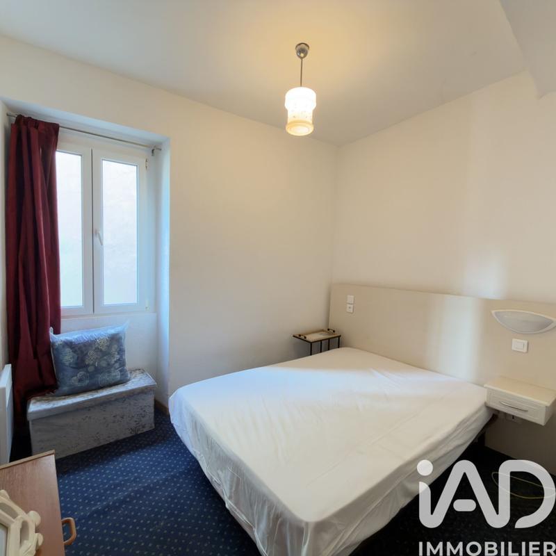 Maison - 220 m² - 13 pièces