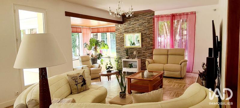 Maison - 270 m² - 7 pièces