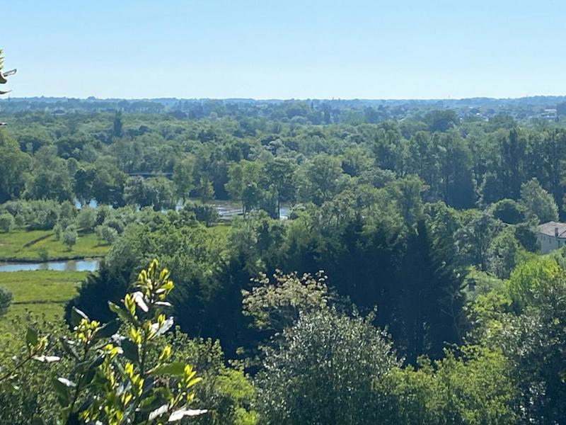 Demeure - 275 m² - 10 pièces