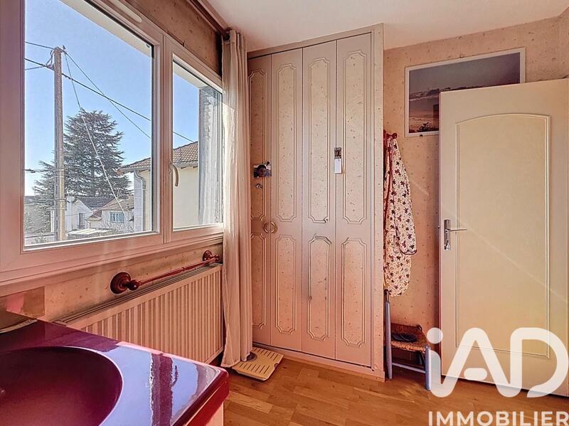 Maison - 111 m² - 6 pièces