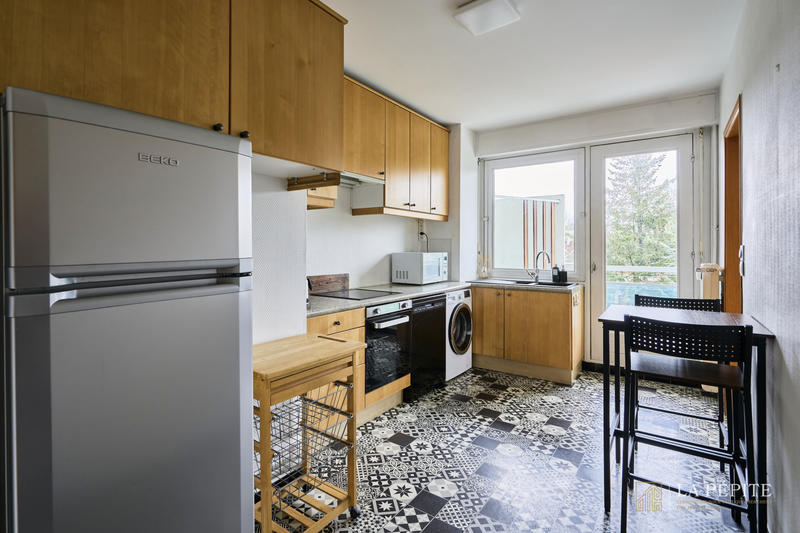 Appartement - 77 m² - 4 pièces