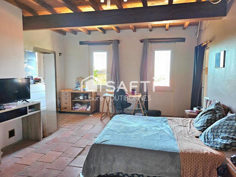 Maison - 400 m² - 6 pièces