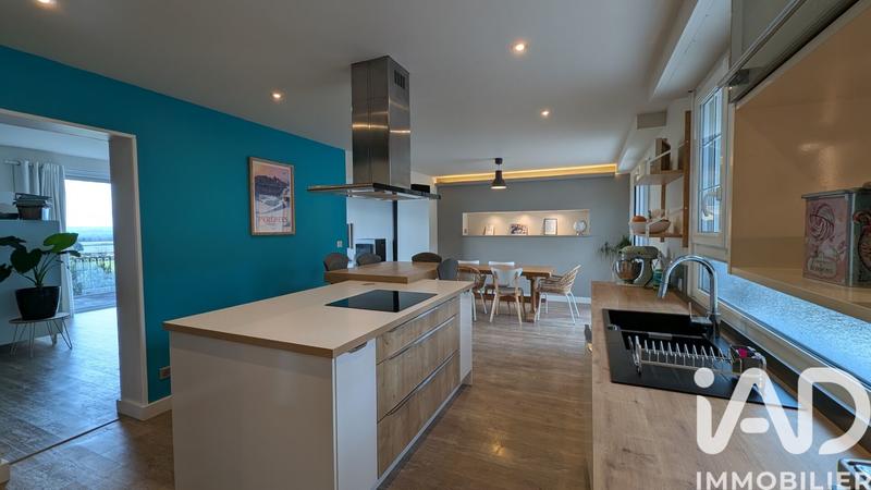 Maison - 174 m² - 6 pièces