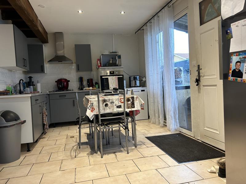 Maison - 83 m² - 4 pièces