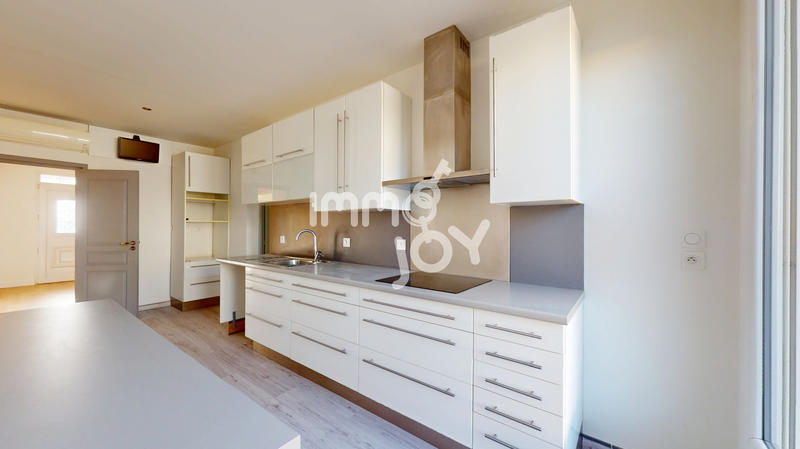 Maison - 156 m² - 6 pièces