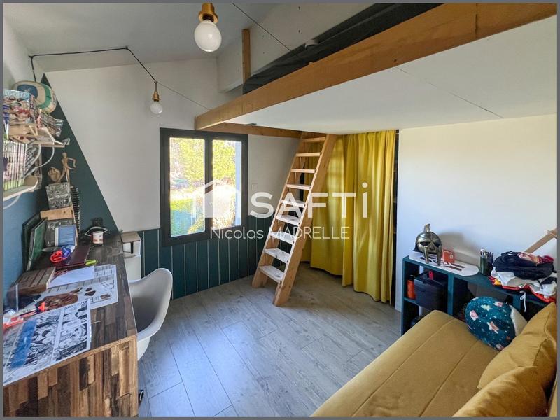 Maison - 170 m² - 5 pièces