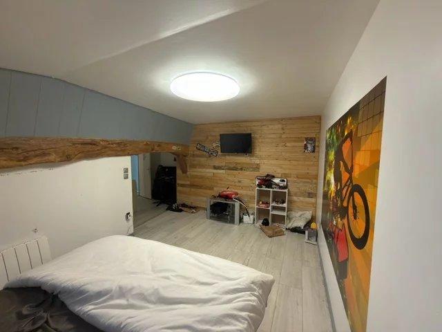 Maison de village - 190 m² - 7 pièces