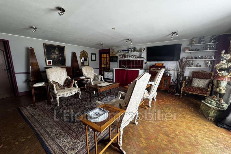 Maison - 169 m² - 10 pièces