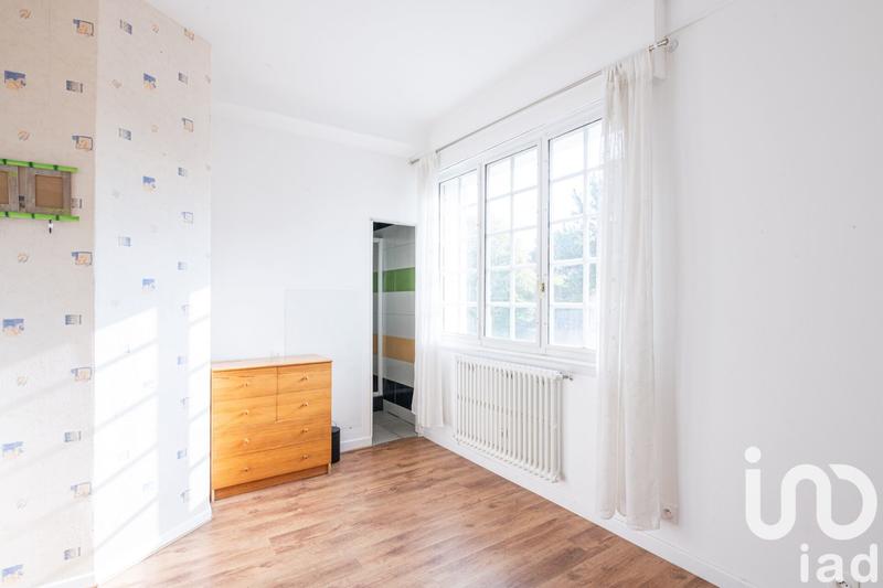 Maison - 235 m² - 11 pièces