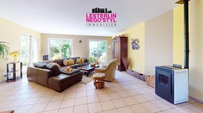 Maison - 146 m² - 6 pièces