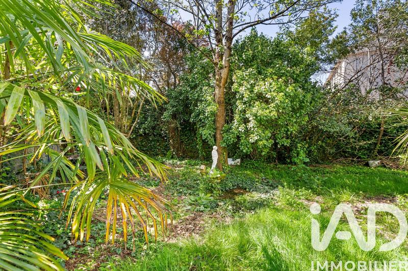 Maison - 204 m² - 8 pièces