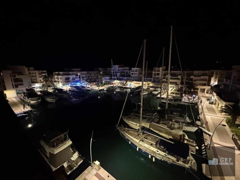 Appartement - 93 m² - 4 pièces