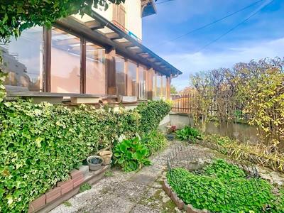 Maison - 147 m² - 6 pièces