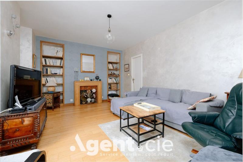 Appartement - 82 m² - 3 pièces