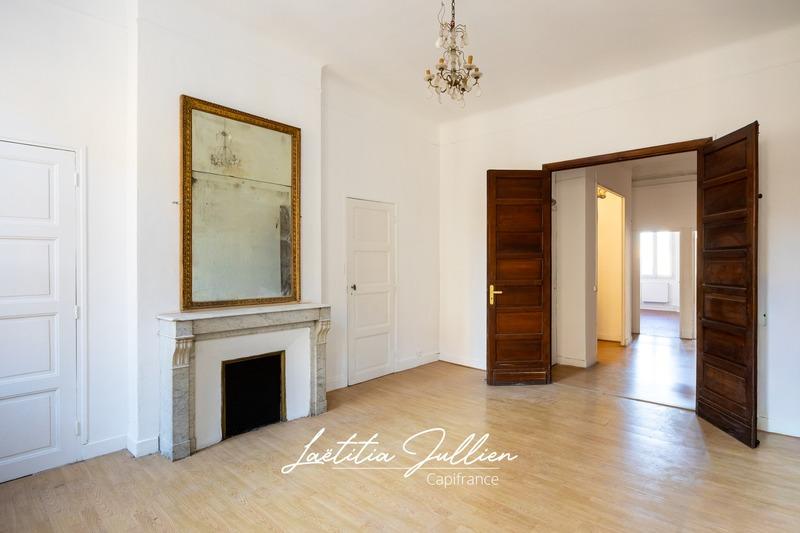 Appartement bourgeois - 185 m² - 7 pièces