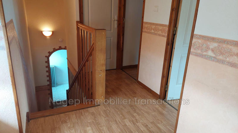 Maison - 200 m² - 8 pièces