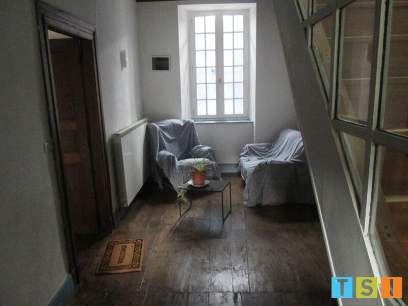 Maison - 300 m² - 8 pièces