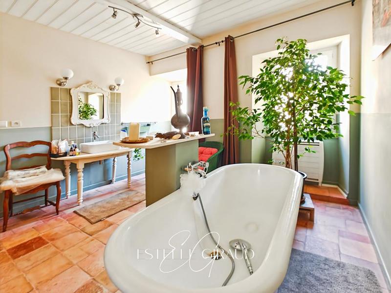 Maison - 164 m² - 5 pièces