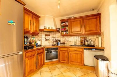 Maison - 320 m² - 5 pièces