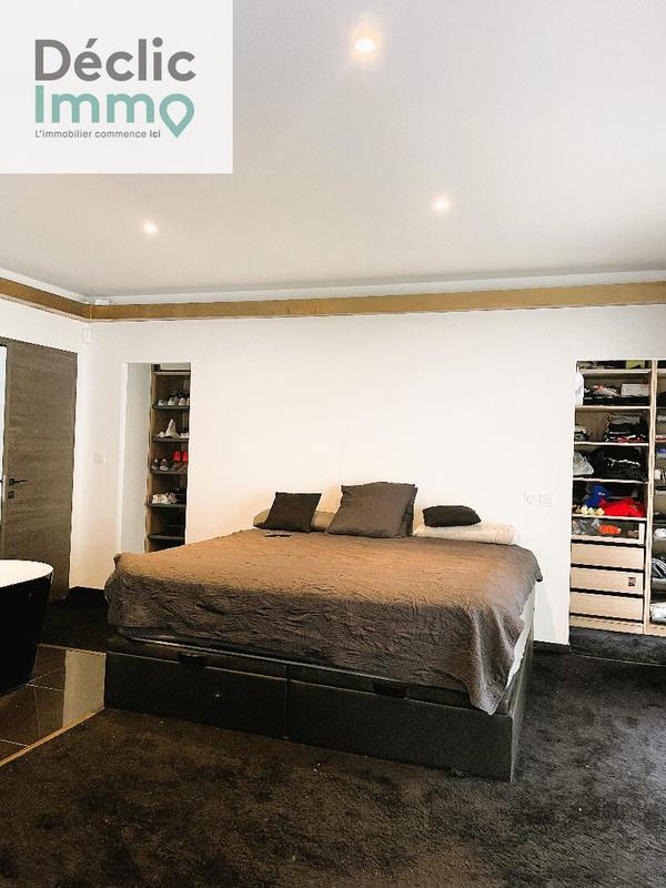 Maison - 195 m² - 5 pièces