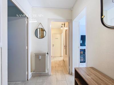 Appartement - 64 m² - 5 pièces