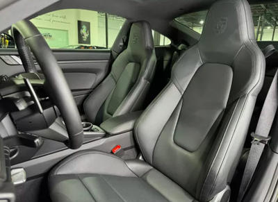 Porsche 911 992 Carrera neuve