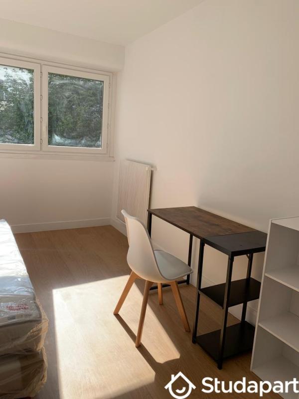 Chambre - 11 m² - 1 pièce