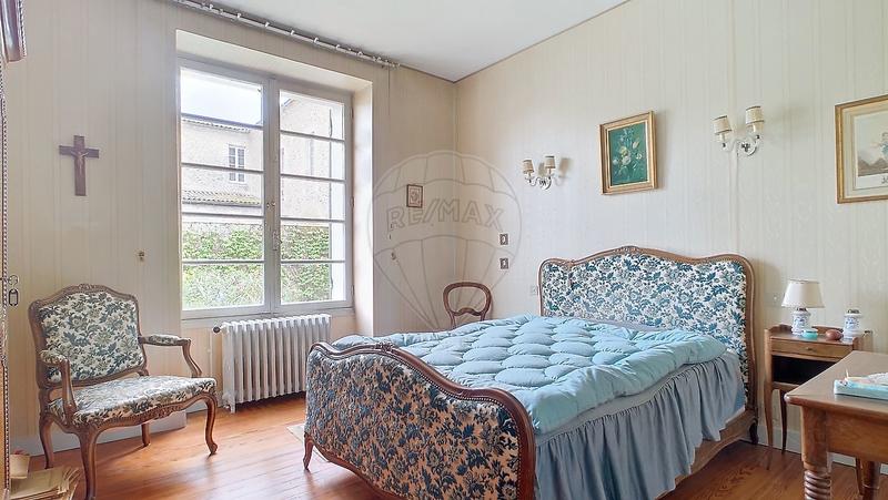 Maison - 162 m² - 6 pièces