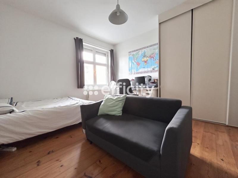 Maison - 210 m² - 8 pièces