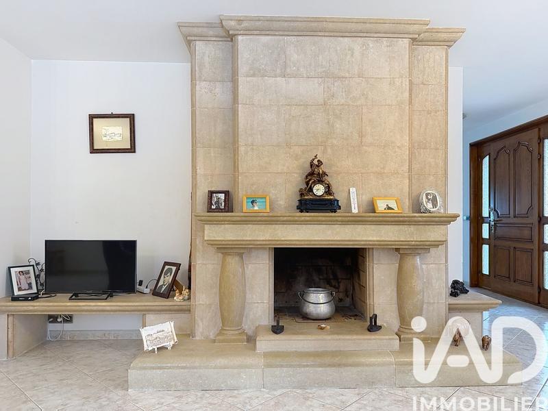 Maison - 290 m² - 8 pièces