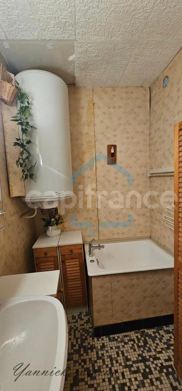 Maison - 244 m² - 9 pièces