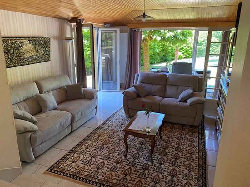 Propriété - 245 m² - 10 pièces