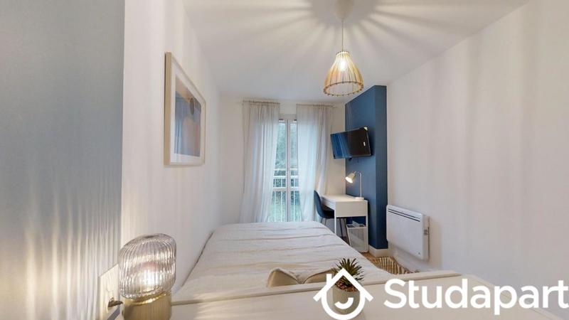 Chambre - 10 m² - 1 pièce