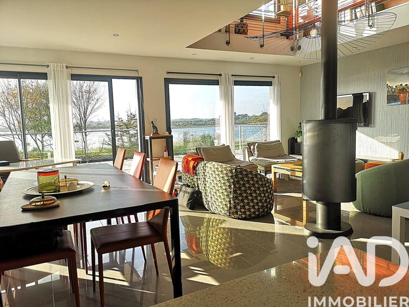 Maison de maîtres - 211 m² - 7 pièces